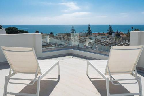 Splendid new Penthouse, top sea views, beach 100m