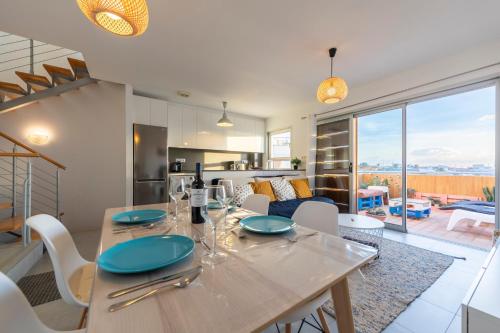 Stellas Penthouse - By Medano4you