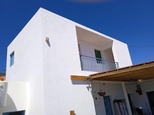 Studio with sea view furnished balcony and wifi at Guimar