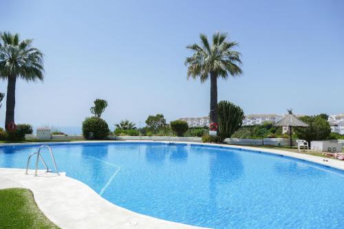 Stunning Apartment La Colinas de Calahonda with Sea Views