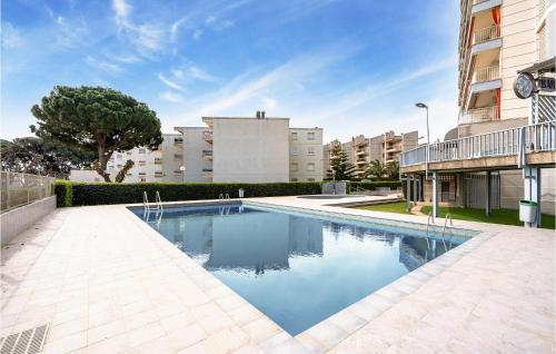 Stunning apartment in Cambrils with Outdoor swimming pool, WiFi and 1 Bedrooms