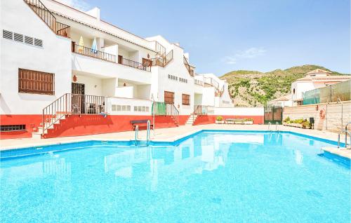Stunning apartment in Granada with Outdoor swimming pool, WiFi and 2 Bedrooms