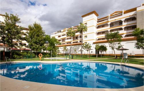 Stunning apartment in Mijas Costa with WiFi, Outdoor swimming pool and 3 Bedrooms