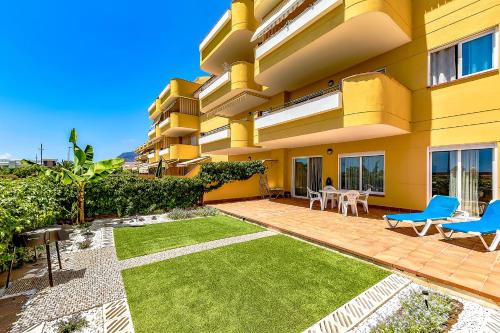 Ocean view Family Apartment in Playa La Arena