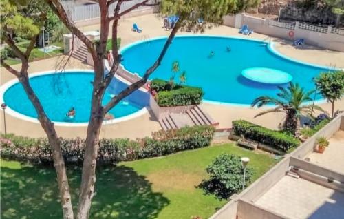 Stunning apartment in Salou with WiFi, Outdoor swimming pool and 2 Bedrooms