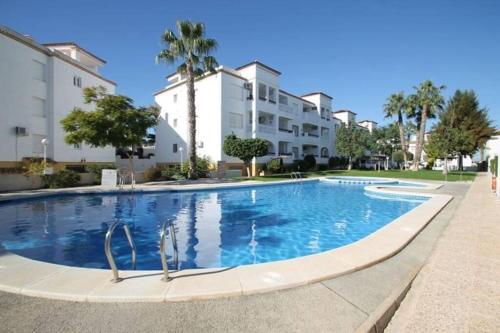 Stunning Penthouse Apartment in Villamartin with Communal Pool