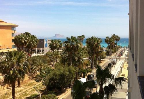 Sunny 2 bed 2 bath apto beach Albir