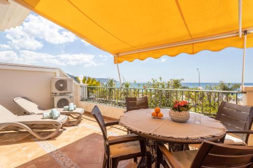 Sunny apartment on Burriana Beach