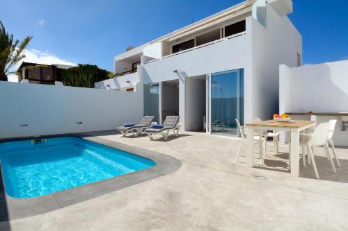 Villa Sunrise Private Pool Puerto Del Carmen By Pvl