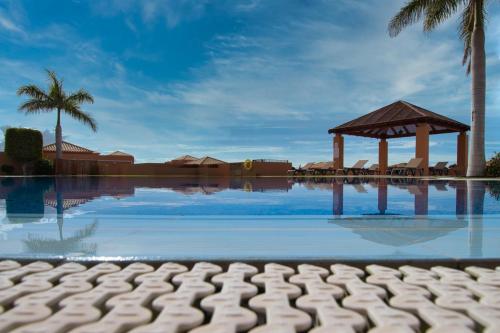 Sunset Villas 5 , 2 bed villa with wifi in Costa Adeje, Tenerife