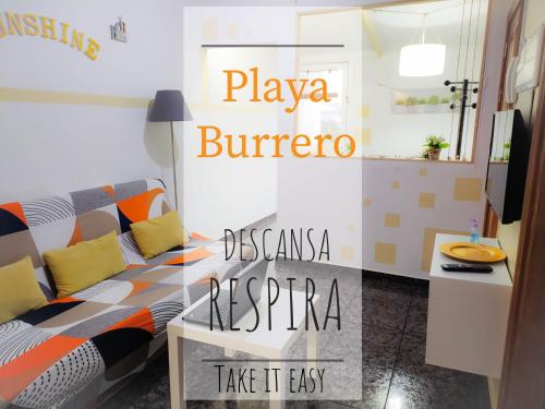 Sunshine Burrero Beach *** Lovely Coast Apartment *** Wi-Fi & Parking