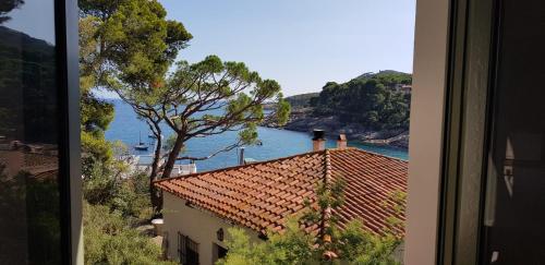 Tamariu 3 -Profitez de la vue mer sous les pins & à 50m de la plage