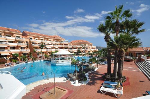 Tenerife Royal Gardens 19 - One Bed front line with amazing sea views