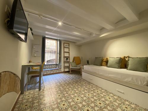 Th143 Studio Old Town