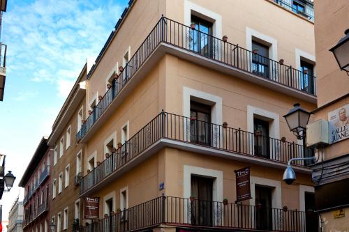 Thc Tirso Molina Hostel
