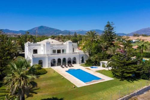 The Palace Marbella - Lavish Beachfront Villa