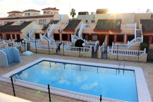 Torrevieja : Appart 1st floor with pool view