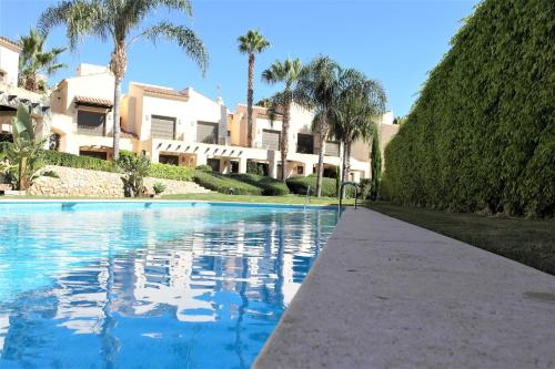 Townhouse overlooking the pool