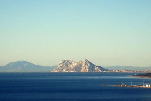 Townhouse with Gibraltar Views