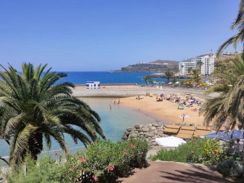 Triple interior studio. Wifi, 1 minute walk from Las Canteras Beach