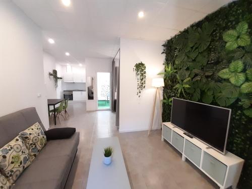 Tropical Garden Apartment