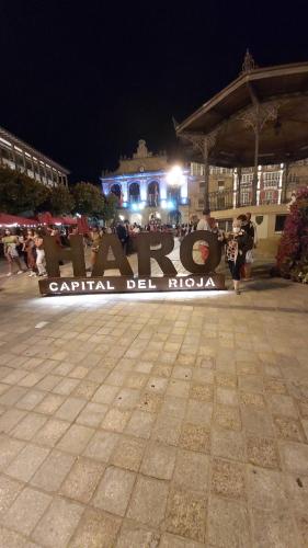 Tu Refugio de Viaje, con parking gratuito.