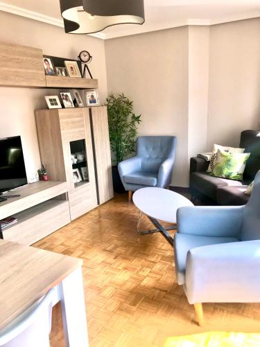 Tudela Centro-Teatro Gaztambide-3 Habitac.