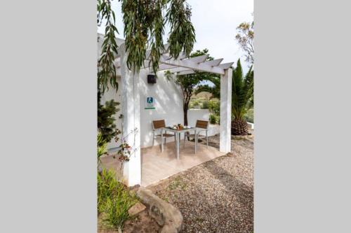 TurAlmeria - Casa Tranquila con Jardín y Aparcamiento privado