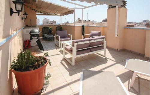 Two-Bedroom Apartment in Santa Pola