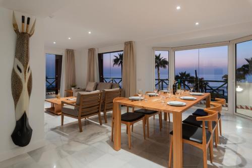 Ocean Suites by Upper Luxury Housing - Parque Santiago