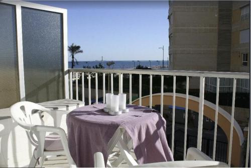 Very nice and modern studio front of the beach