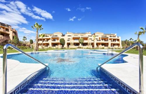 Very well located apartment 500m from the beach & golf!