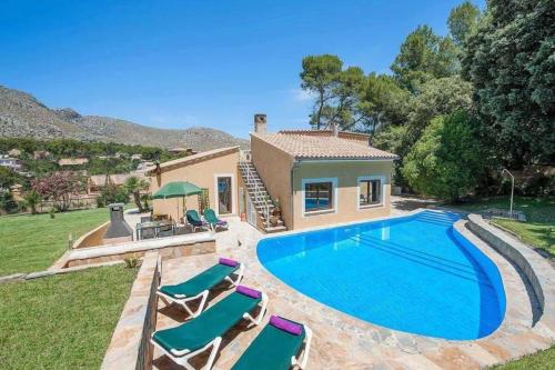 Villa Alexandria Cala Sant Vicenç, 300m from the beach, Special Prices Hire Car for guests