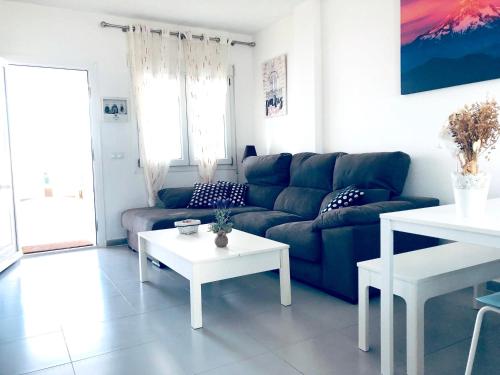 3 bedrooms villa at Alicante 900 m away from the beach with private pool furnished terrace and wifi