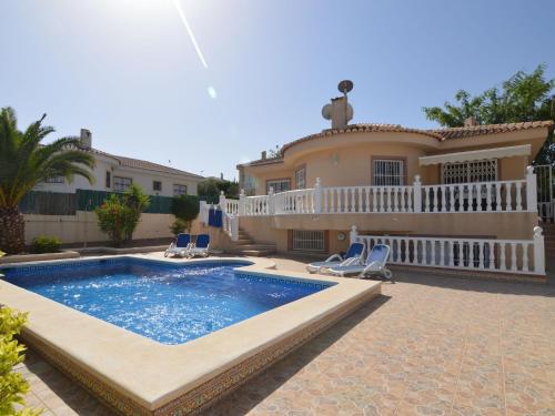 Large villa with private pool and five bedrooms in Benijofar