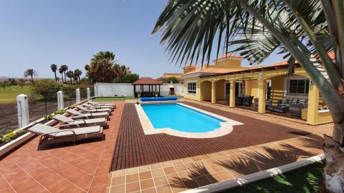 Villa Bonita On Golf In El Descanso ,Caleta Fuste-Fuerteventura
