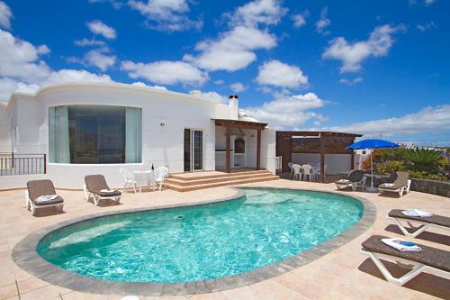 Villa Calero Acentejo Dos - A Wonderful 5 Bedroom Villa - A Short Stroll to the Resort