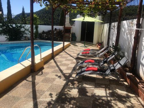 4 bedrooms villa with private pool enclosed garden and wifi at Granada
