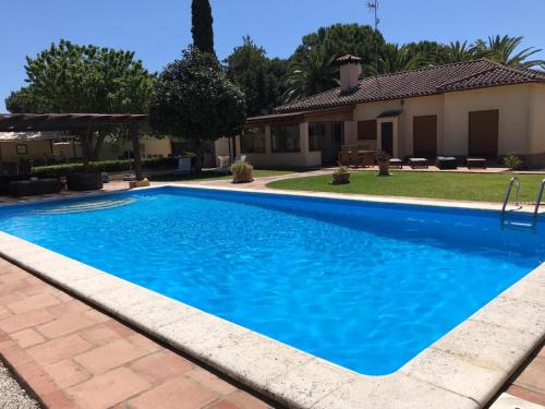 Villa Campano con Piscina privado , jardin ,barbacoa,wifi y cerca del mar