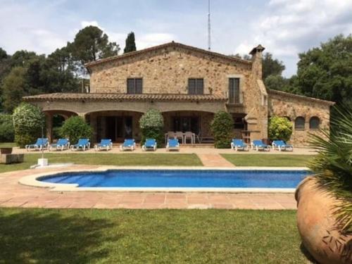 Spacious Villa in Romanya de la Selva with Swimming Pool