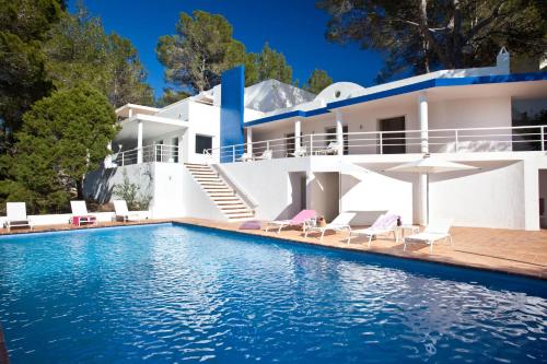 Villa Can Hermanos: Wifi Gratis, Piscina Privada Y Vistas Al Mar