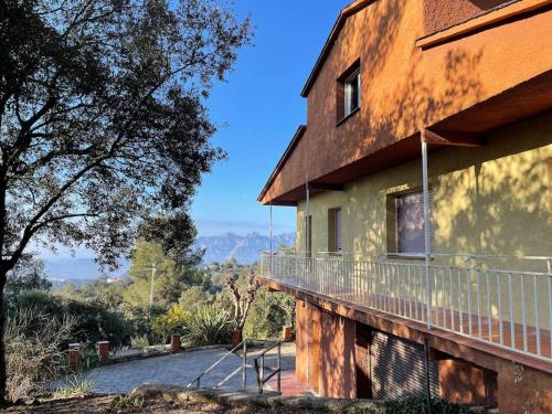 Villa con vistas a Montserrat