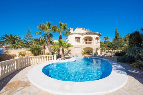 Villa Devis - Plusholidays