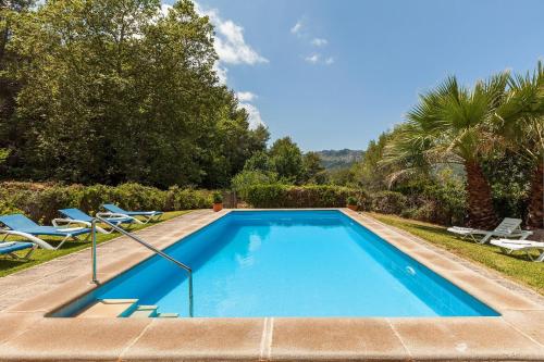 Villa en la colina con piscina en Pollensa