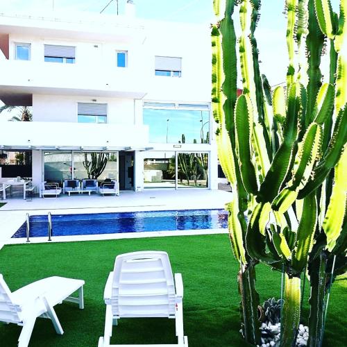 Villa en Valencia con Piscina JuanHouseValencia