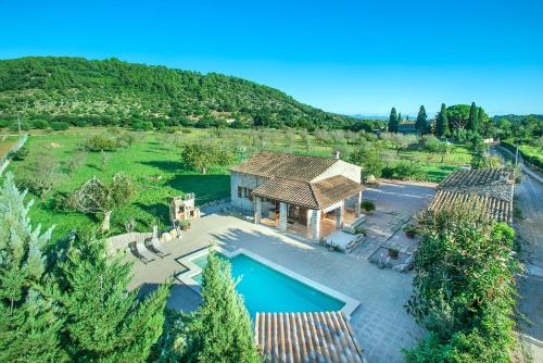 Villa Gabelli - Rustic Stay with Great Views