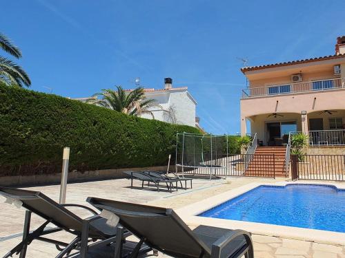 Villa Jasmina well equipped villa with air conditioning & private swimming pool ideal for families