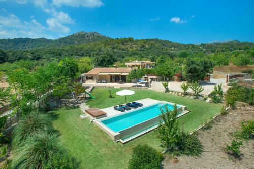 Villa La Rafal - Luxury Retreat with Mountain Views