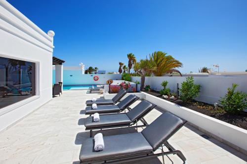 Villa Luciente - 3 Bedroom Villa - Great Pool Area - Perfect for Families