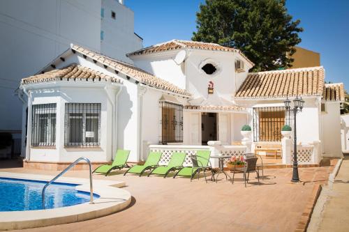 Villa in center Fuengirola with pool and close beach